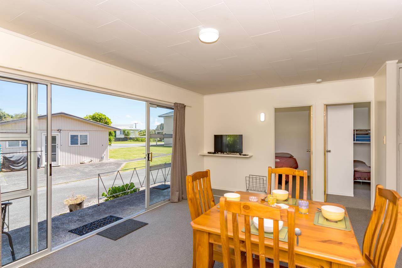 Waitangi Beach Units Екстериор снимка